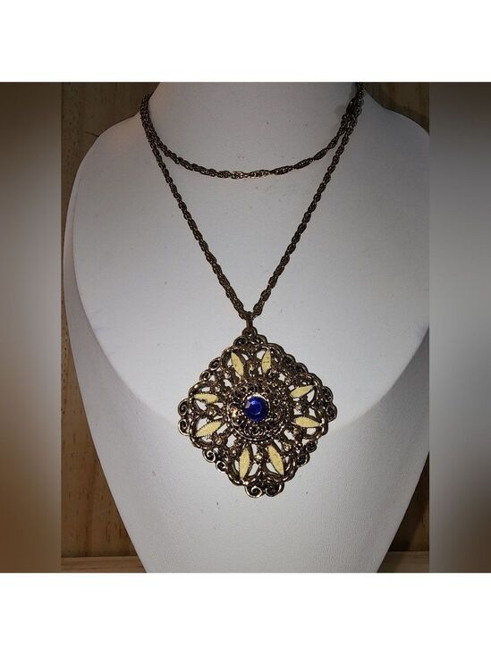 Jewelry - Gold and Blue Pendant Necklace 38"